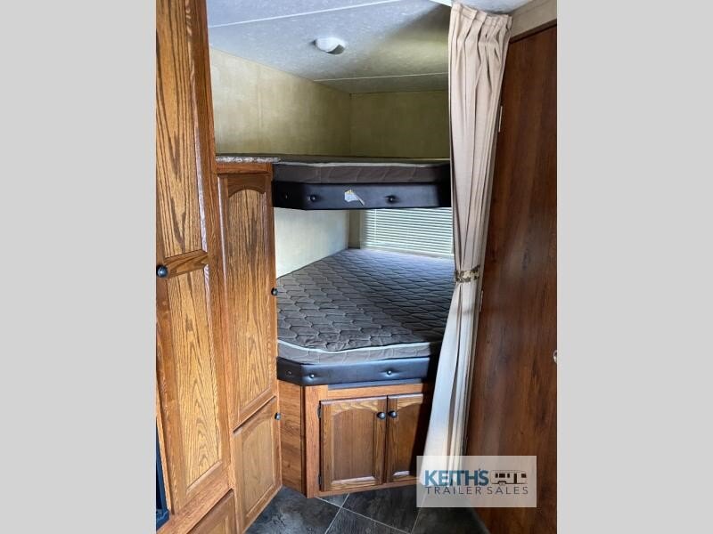 2014 Keystone RV Hideout 27DBS