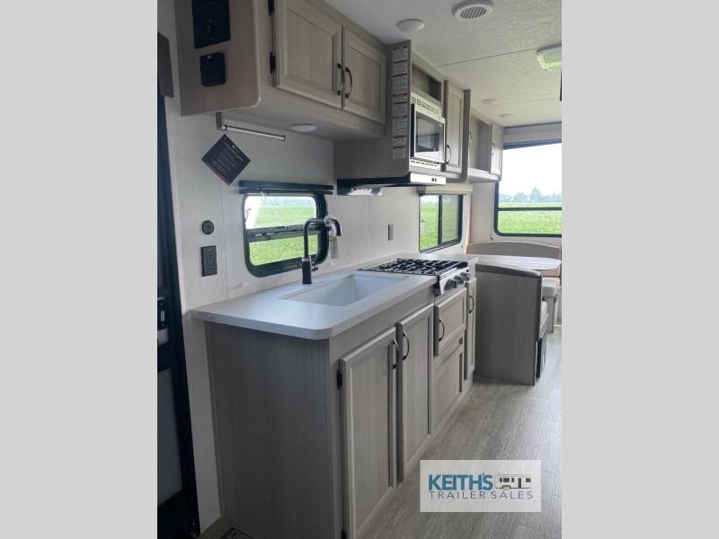 2027 Coachmen RV Catalina Summit Series 8 221EPIC