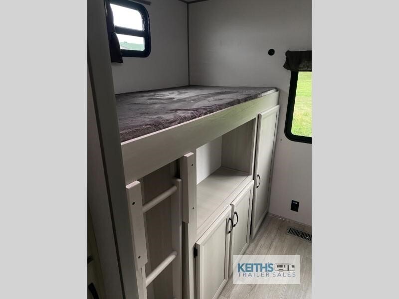 2027 Coachmen RV Catalina Destination Series 40BHTS