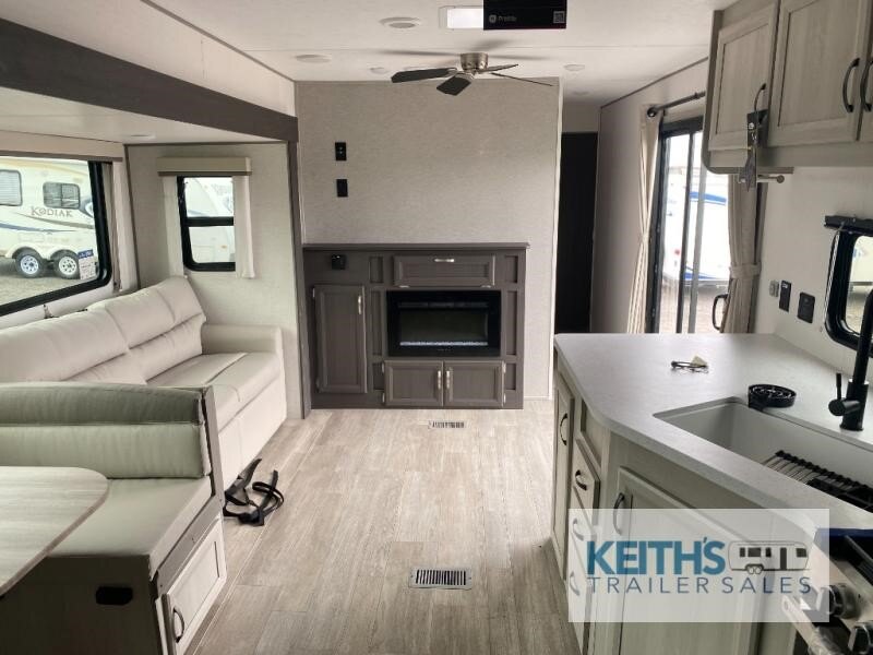 2027 Coachmen RV Catalina Destination Series 40BHTS
