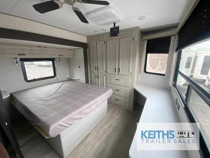 2027 Coachmen RV Catalina Destination Series 40BHTS