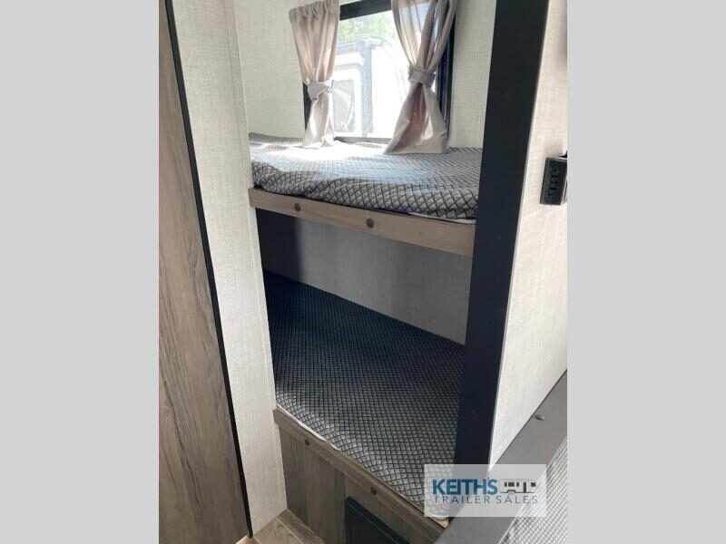 2022 Gulf Stream RV Kingsport 199DD
