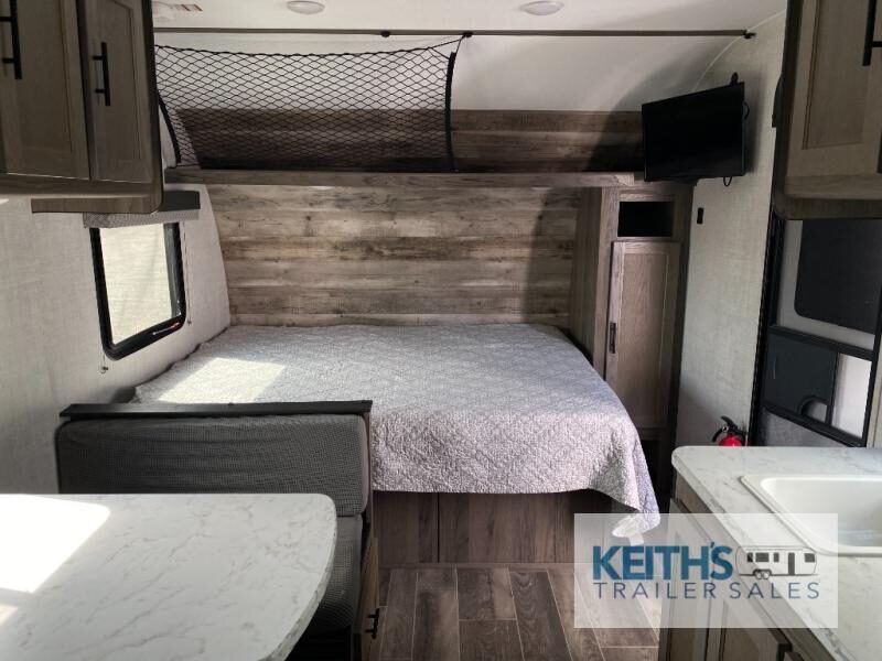 2022 Gulf Stream RV Kingsport 199DD