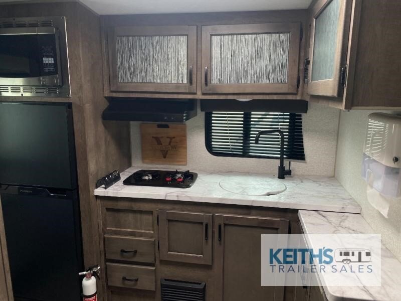 2022 Venture RV Sonic Lite SL169VRK