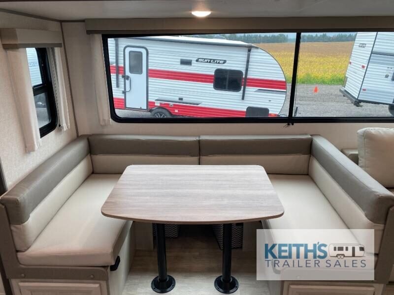 2027 Coachmen RV Catalina Legacy Edition 293TQBSCK