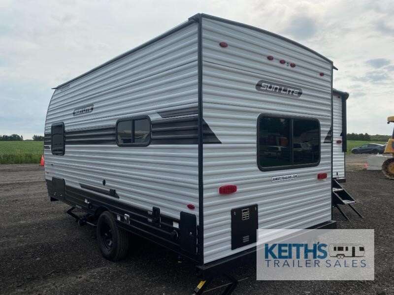 8925 45950 29209629 Sunset Park Rv Sun Lite 17rd