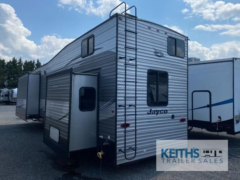 8925 46013 29212784 Jayco Jay Flight Bungalow 40loft