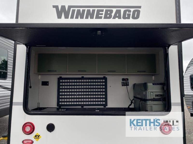 8925 46093 29216053 Winnebago Hike 100 H1316fb