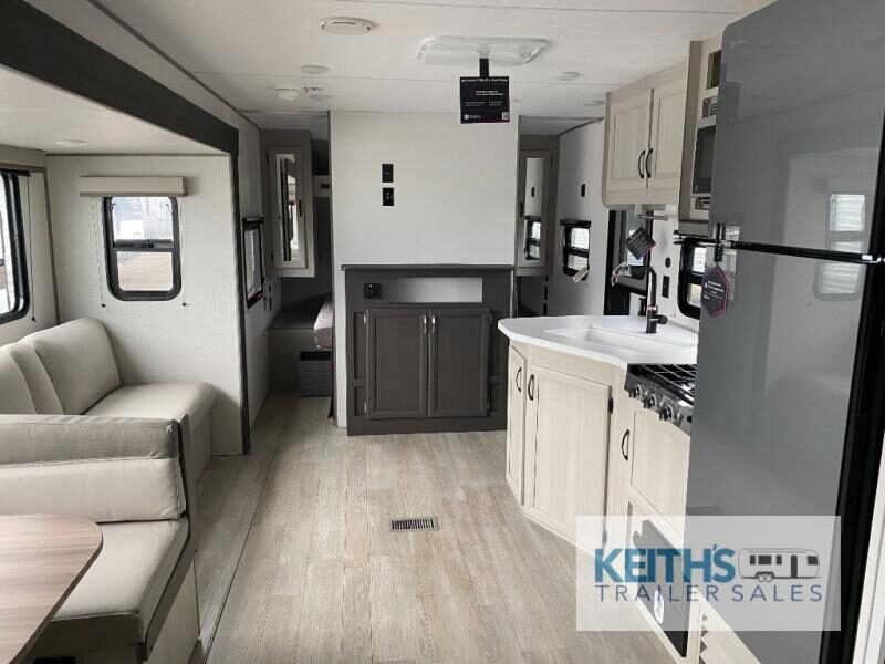 2027 Coachmen RV Catalina Summit Series 8 261BHS
