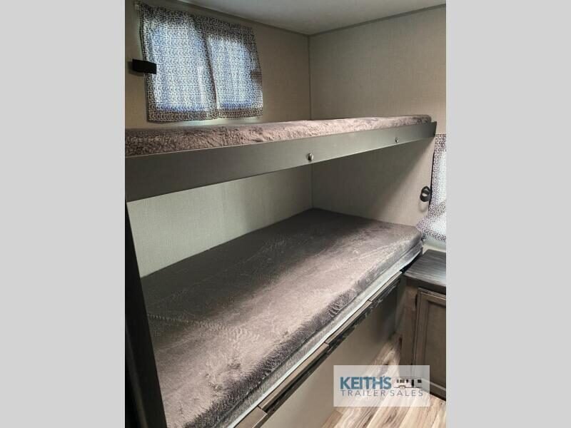 2022 Venture RV Stratus Ultra Lite SR291VQB