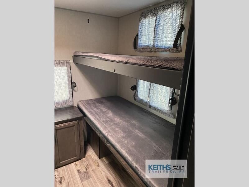 2022 Venture RV Stratus Ultra Lite SR291VQB