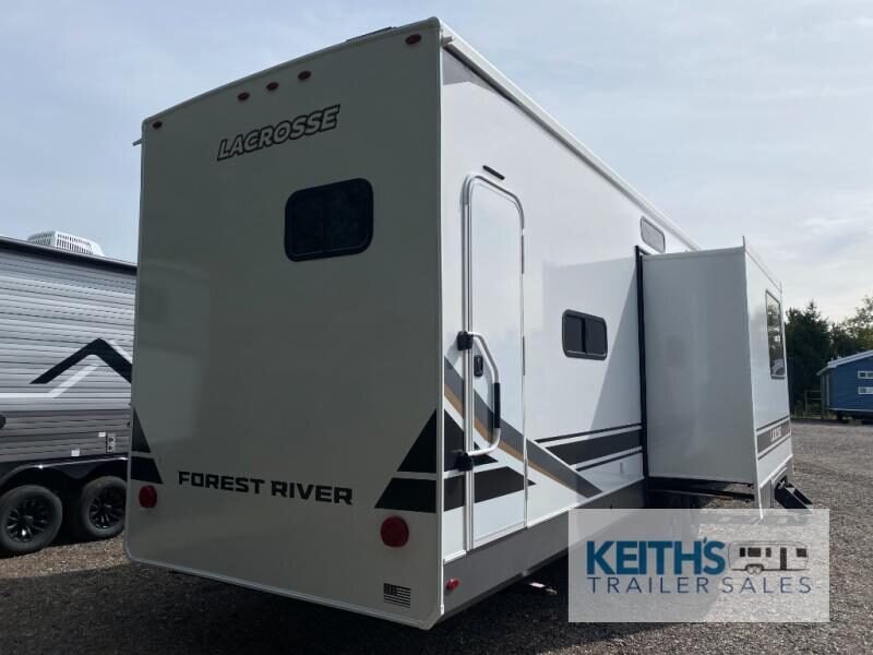 8925 46284 29226273 Forest River Rv Lacrosse 40plex