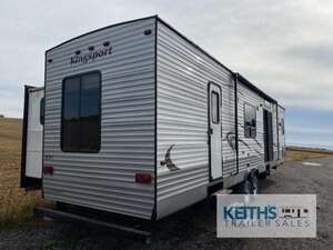 2015 Gulf Stream RV Kingsport Lodge Series 40DEN AS IS