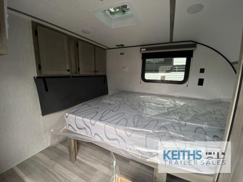 2027 Sunset Park RV Sunray 119