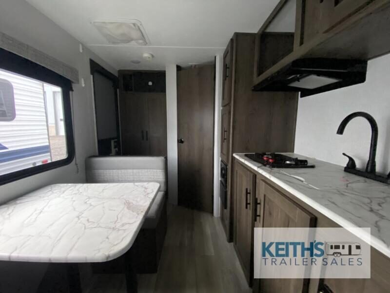 2022 Coachmen RV Clipper Cadet 16CFB