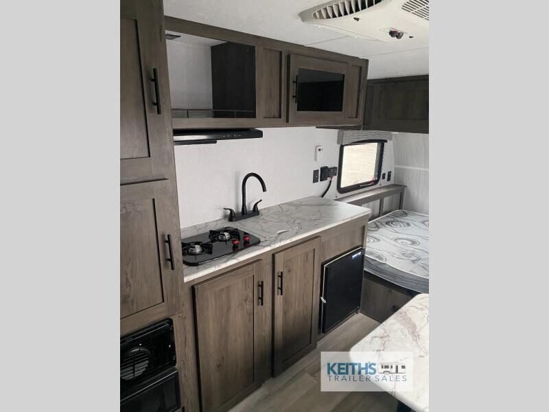 2022 Coachmen RV Clipper Cadet 16CFB
