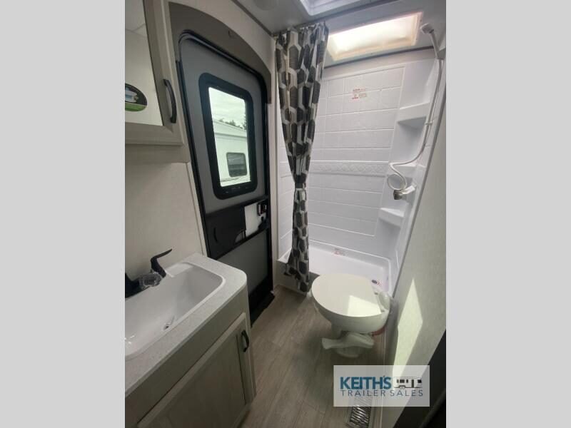 2027 Coachmen RV Catalina Legacy 273DBHCK