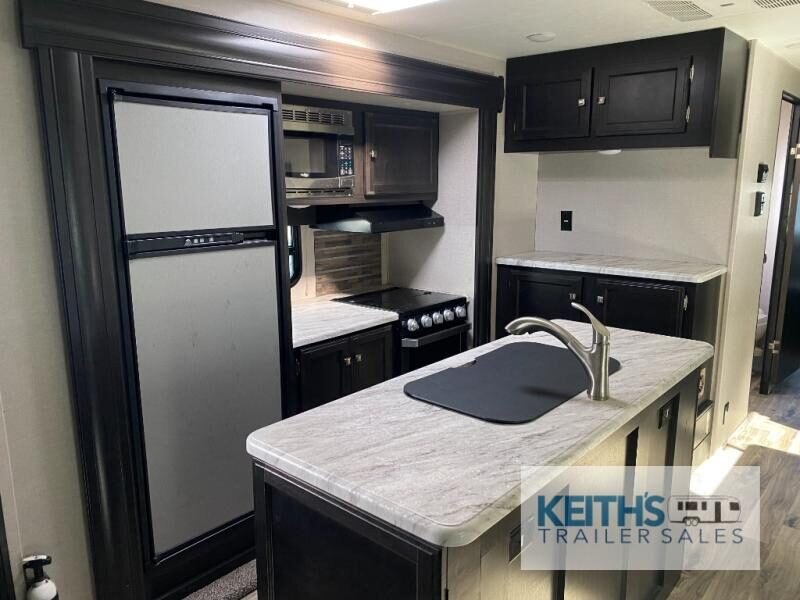 2020 Venture RV SportTrek 320VIK