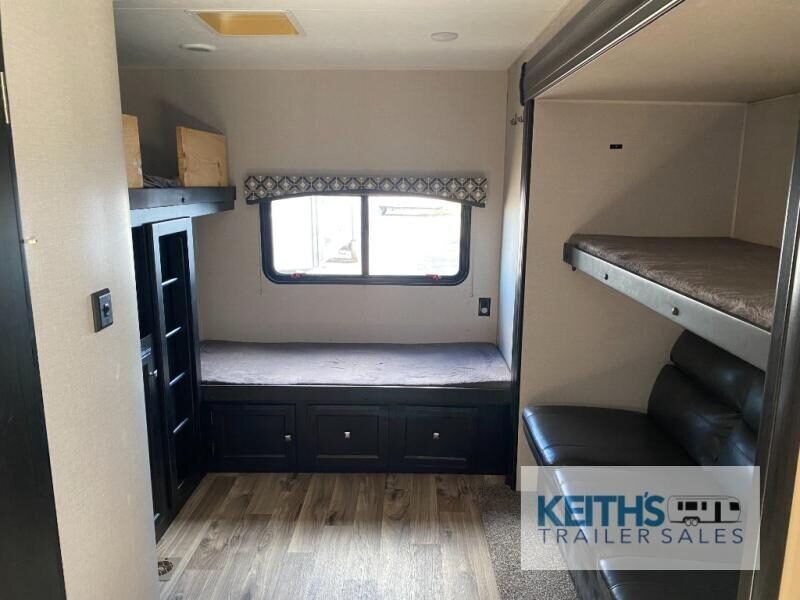 2020 Venture RV SportTrek 320VIK