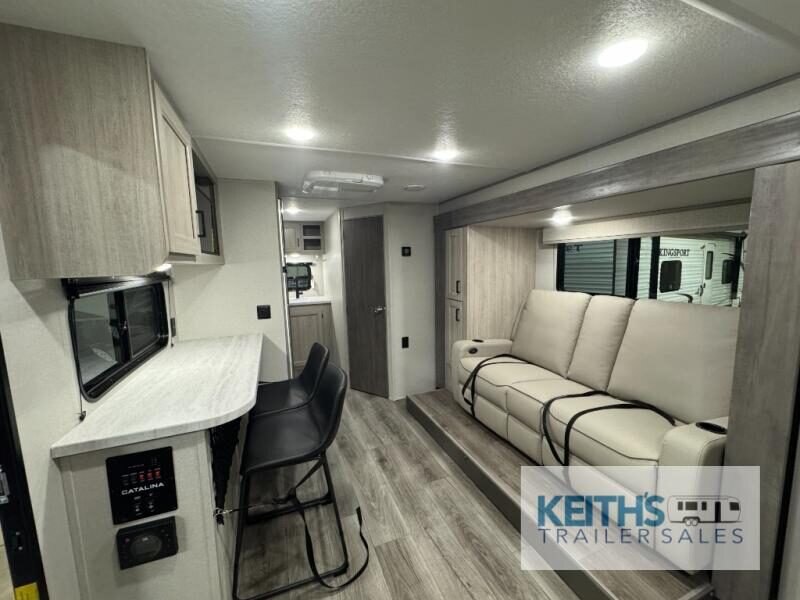 2025 Coachmen RV Catalina Summit Series 7 184RBS