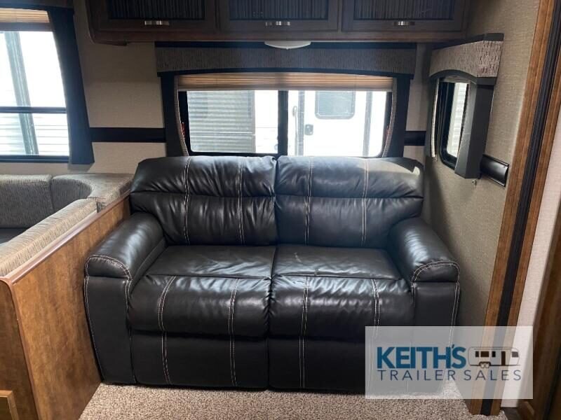 2017 CrossRoads RV ReZerve 31BH