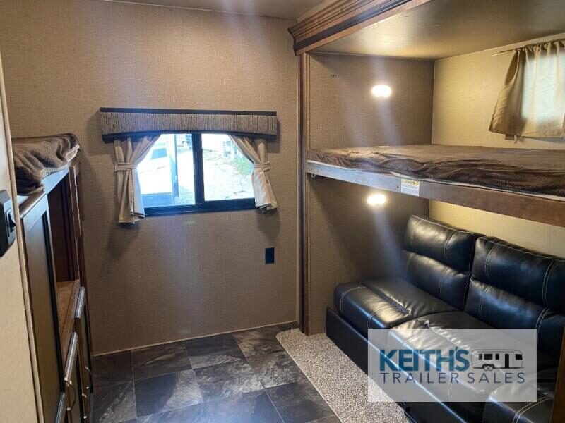 2017 CrossRoads RV ReZerve 31BH
