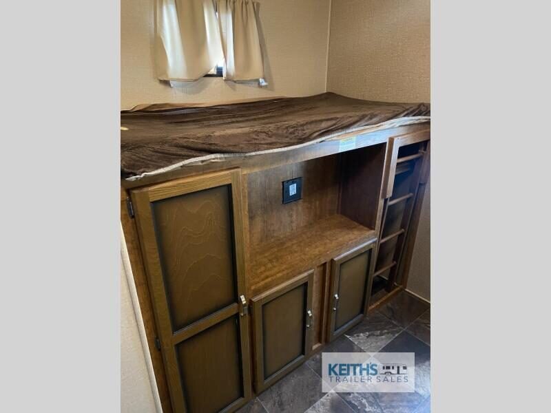 2017 CrossRoads RV ReZerve 31BH