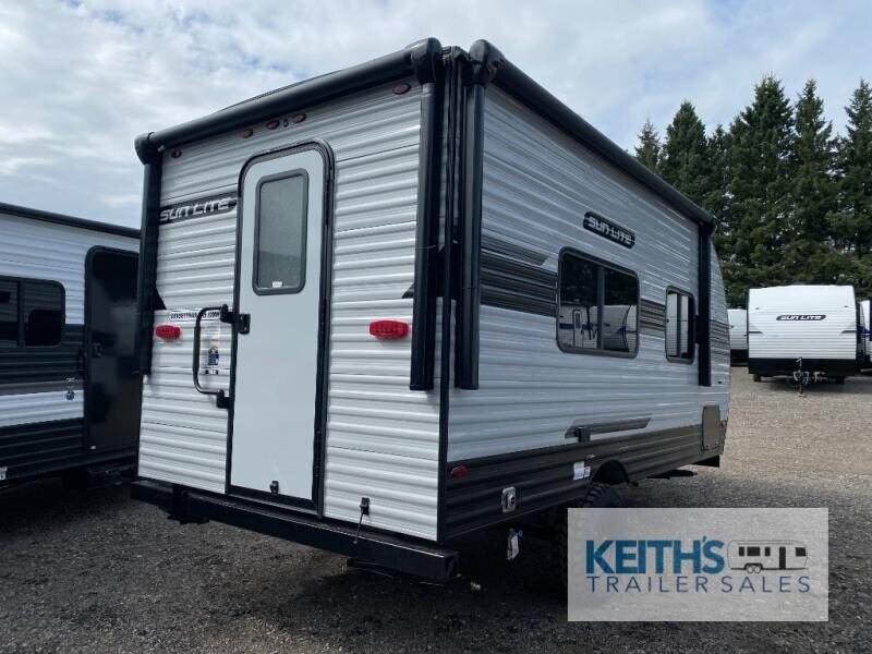 2027 Sunset Park RV Sun Lite LTD 19RB