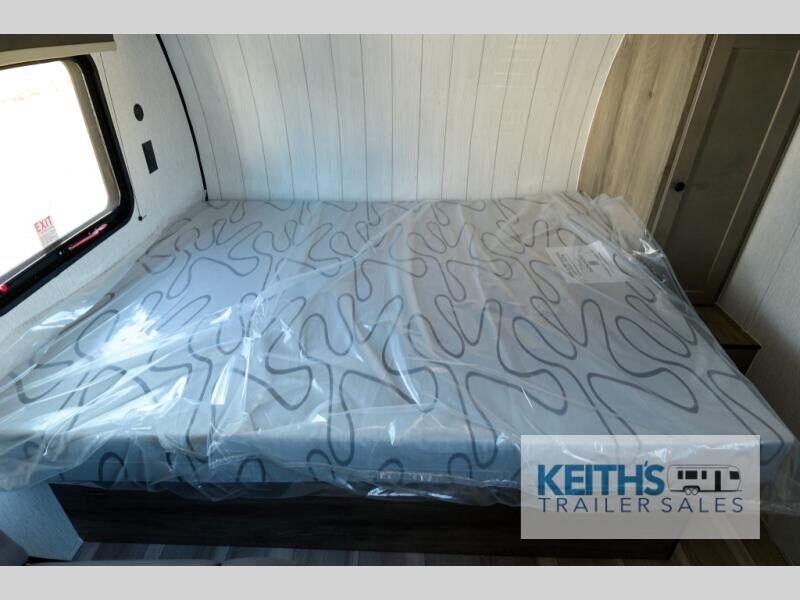2027 Sunset Park RV Sun Lite LTD 19RK