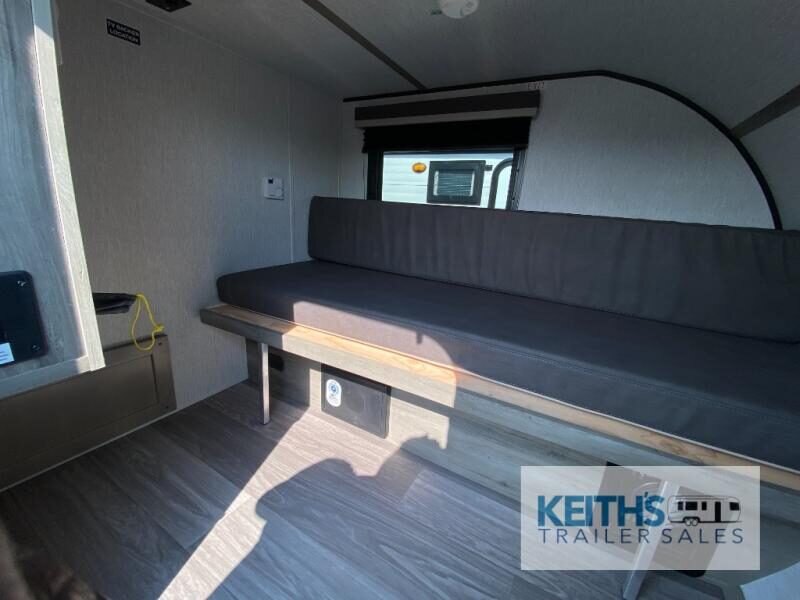 2027 Sunset Park RV SunRay 109