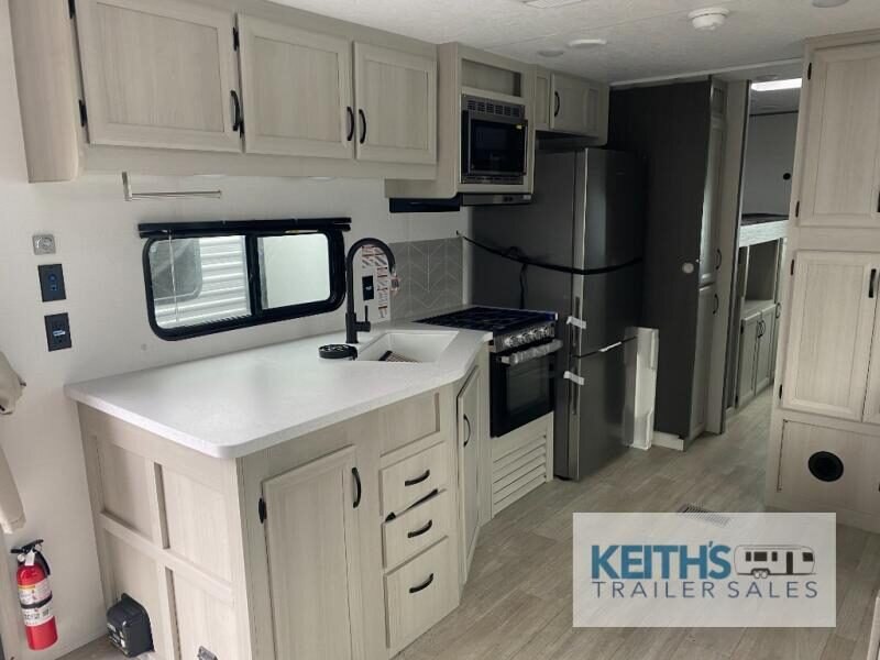 2027 Coachmen RV Catalina Destination Series 40BHTS