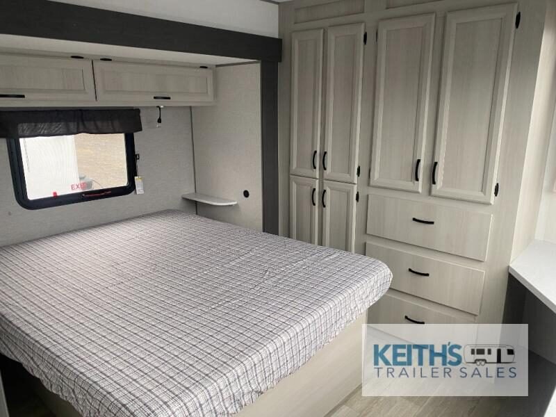2027 Coachmen RV Catalina Destination Series 40BHTS