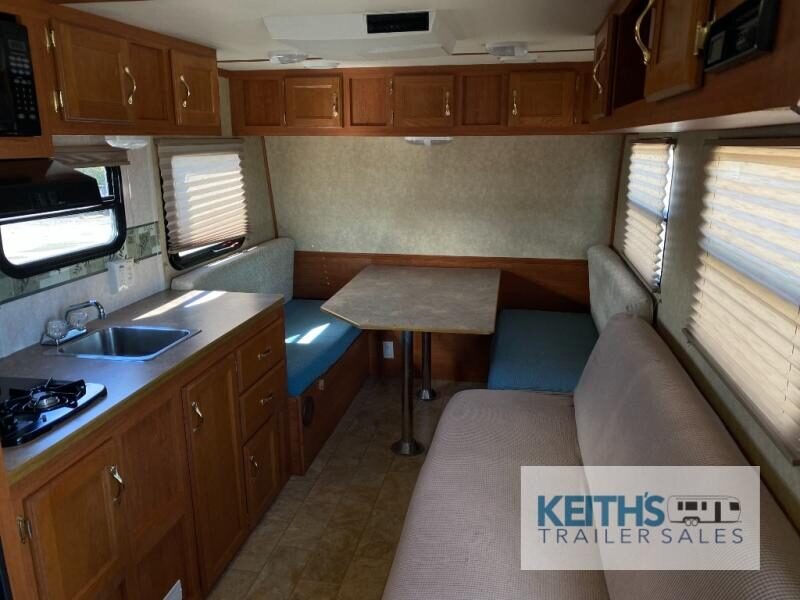 8925 46675 29232864 Lighthouse Rv Manufacturing Travel Trailers 18rb  As Is
