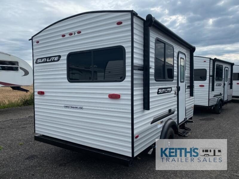 8925 46684 29233377 Sunset Park Rv Sun Lite Ltd 15mb
