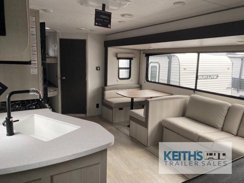 2027 Coachmen RV Catalina Summit Series 8 261BHS