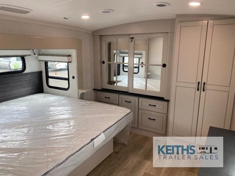 2026 Jayco North Point 377RLBH