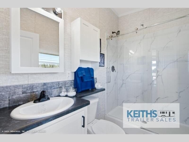 2027 Fairmont COUNTRY MANOR NORTHRIDGE