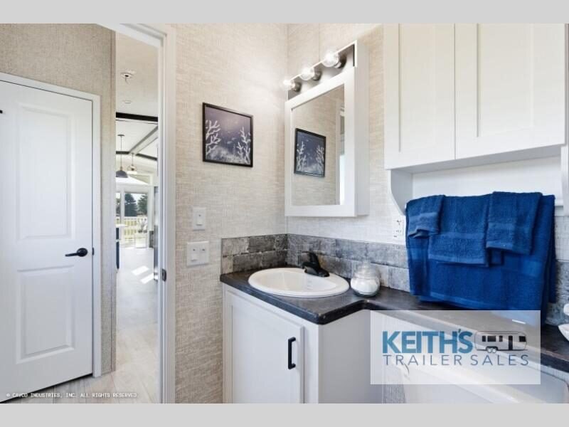 2027 Fairmont COUNTRY MANOR NORTHRIDGE