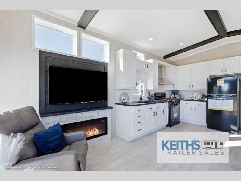 2027 Fairmont COUNTRY MANOR NORTHRIDGE
