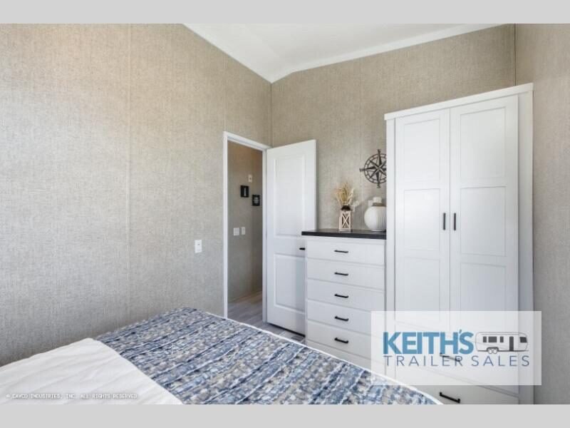 2027 Fairmont COUNTRY MANOR NORTHRIDGE