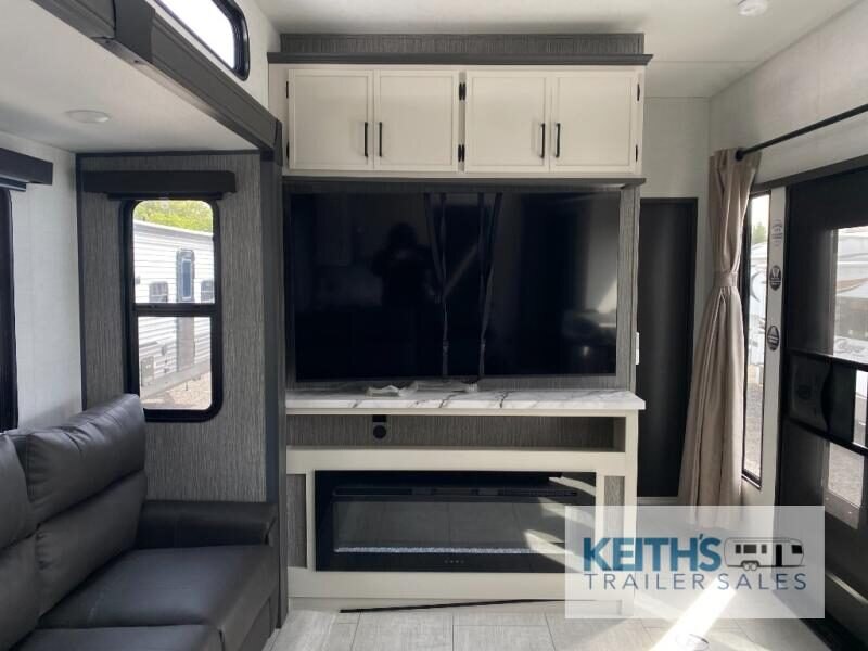 2027 Coachmen RV LaCrosse 40PLEX