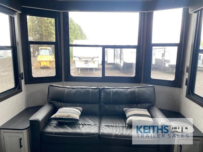 2022 Jayco Jay Flight 40LOFT
