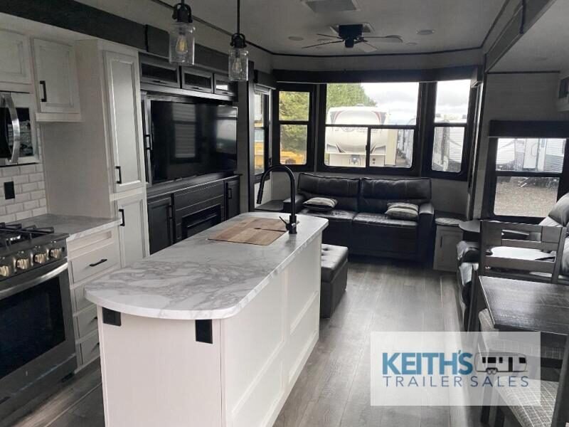 2022 Jayco Jay Flight 40LOFT