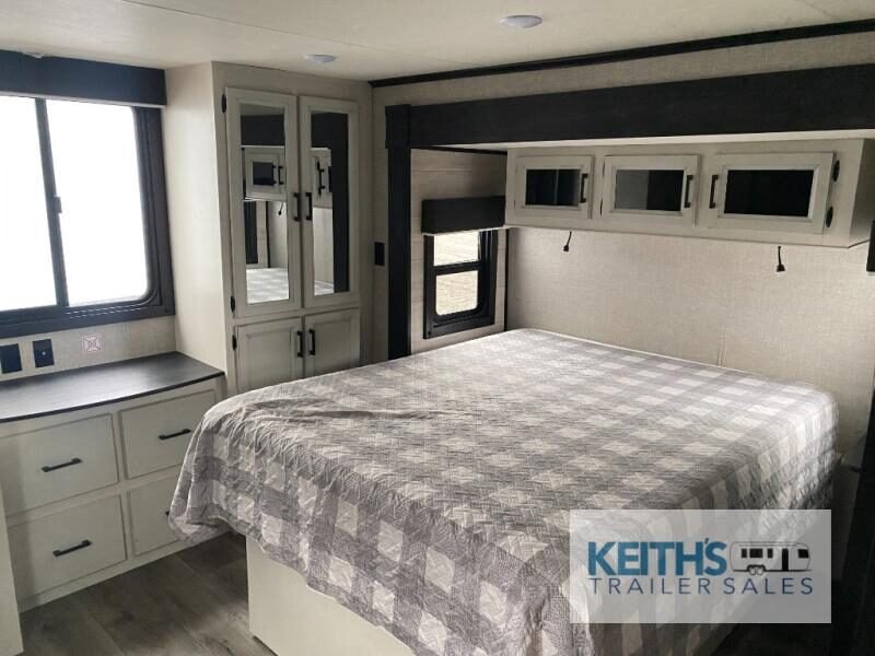 2022 Jayco Jay Flight 40LOFT