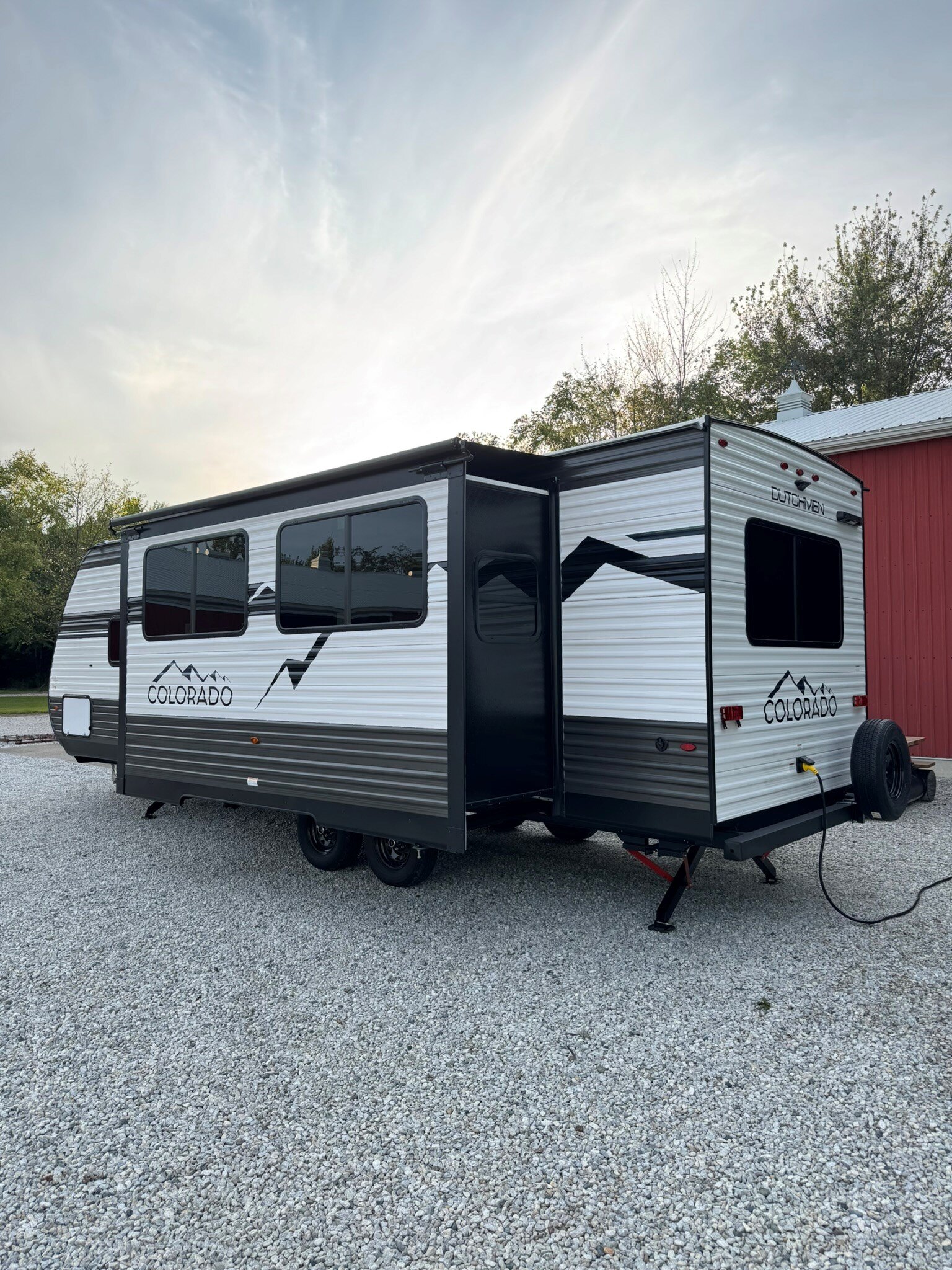 9489 40854 28330666 Dutchmen Colorado 26 Rlc