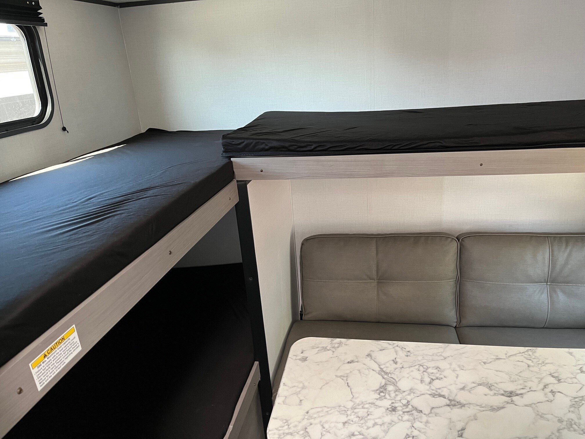 9489 43197 29030391 Dutchmen Rv Colorado 17qbc