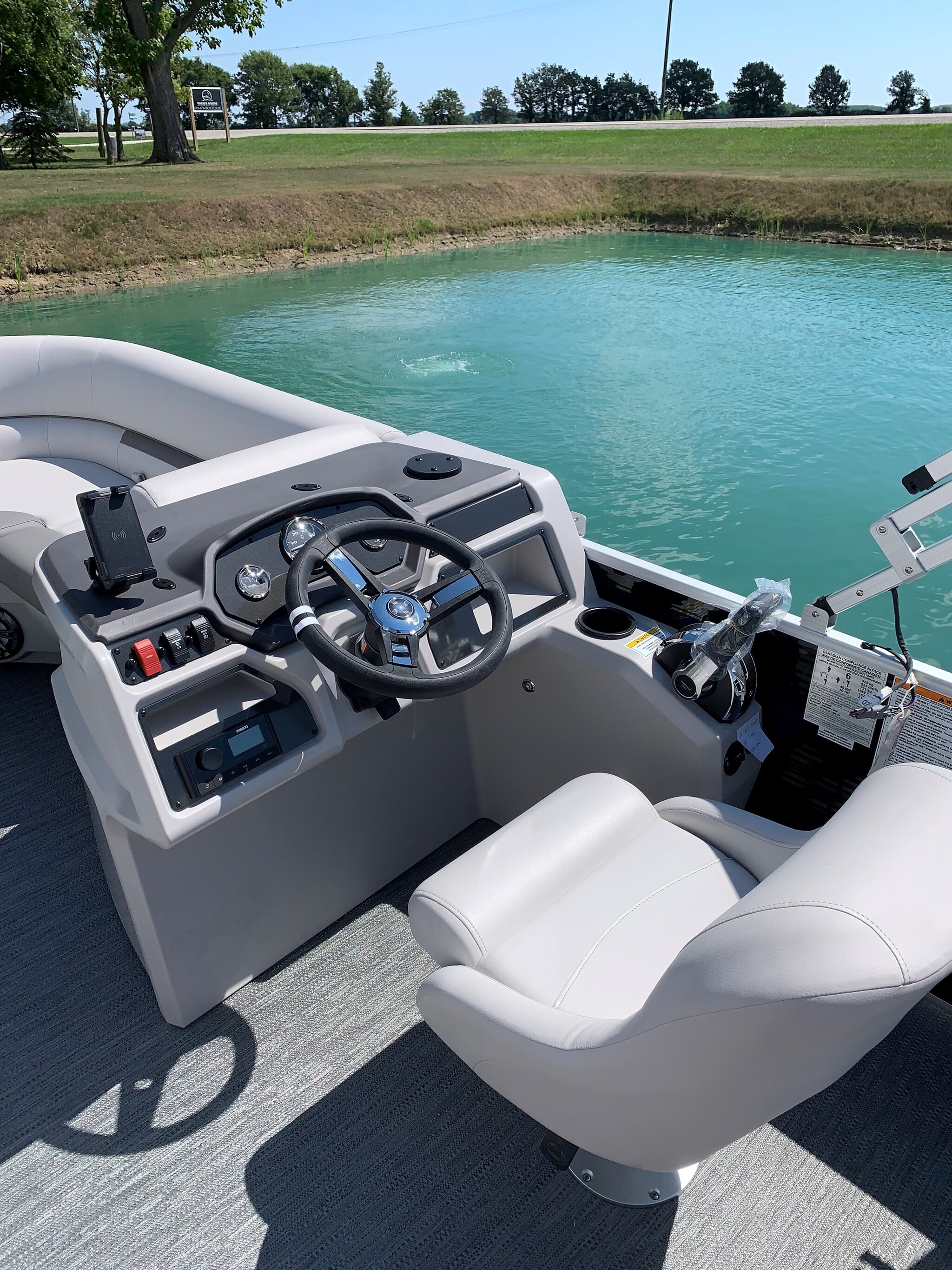 9489 515111 18453954 Godfrey Pontoons Sw 1680 Cx