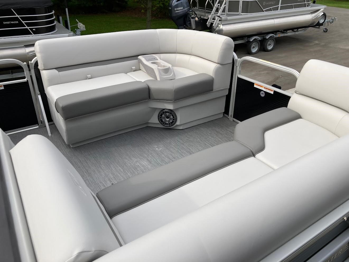 9489 550068 20800063 Godfrey Pontoons Sw 2086 Cx