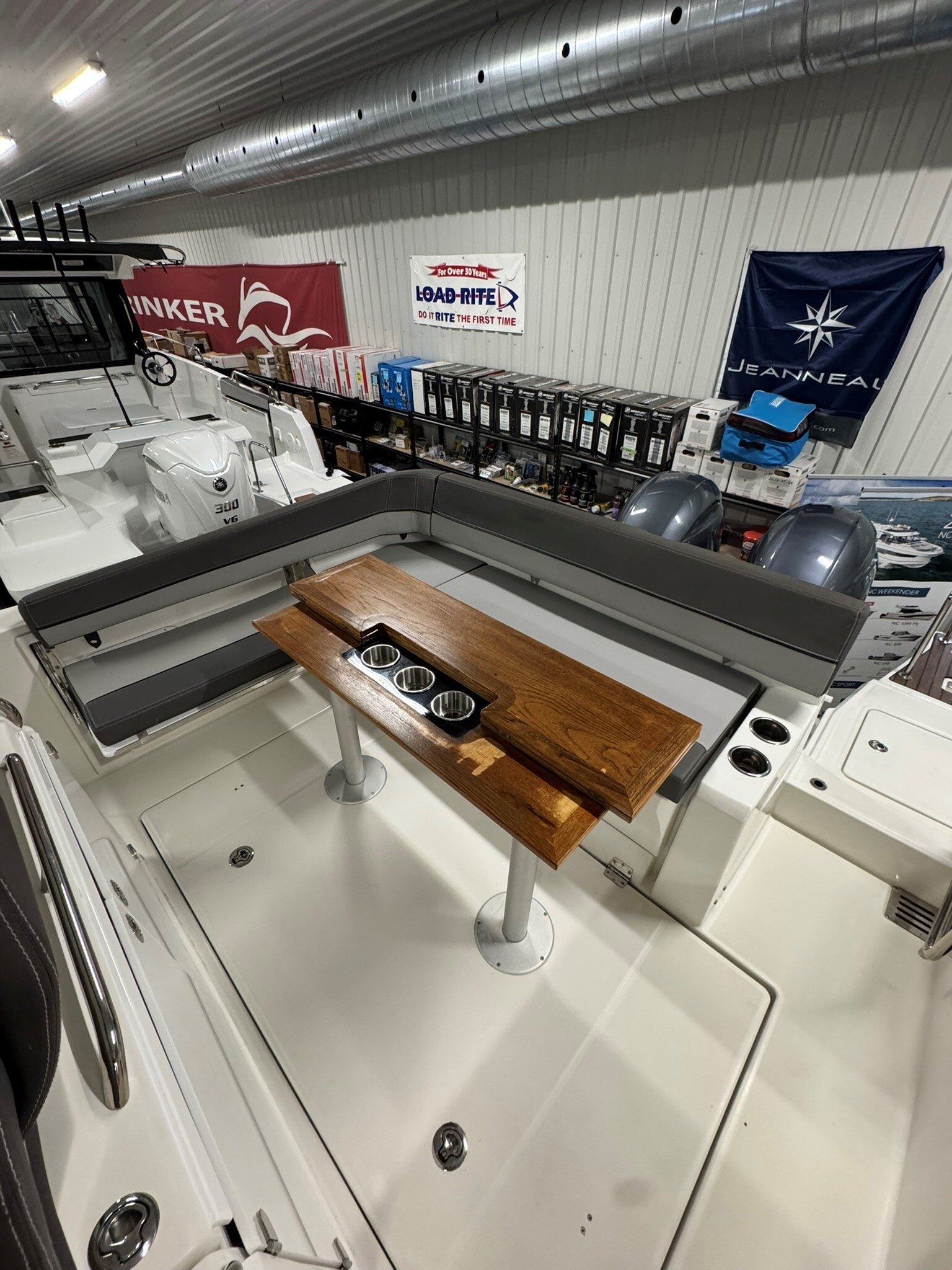 9489 560418 21825079 Jeanneau 90cc