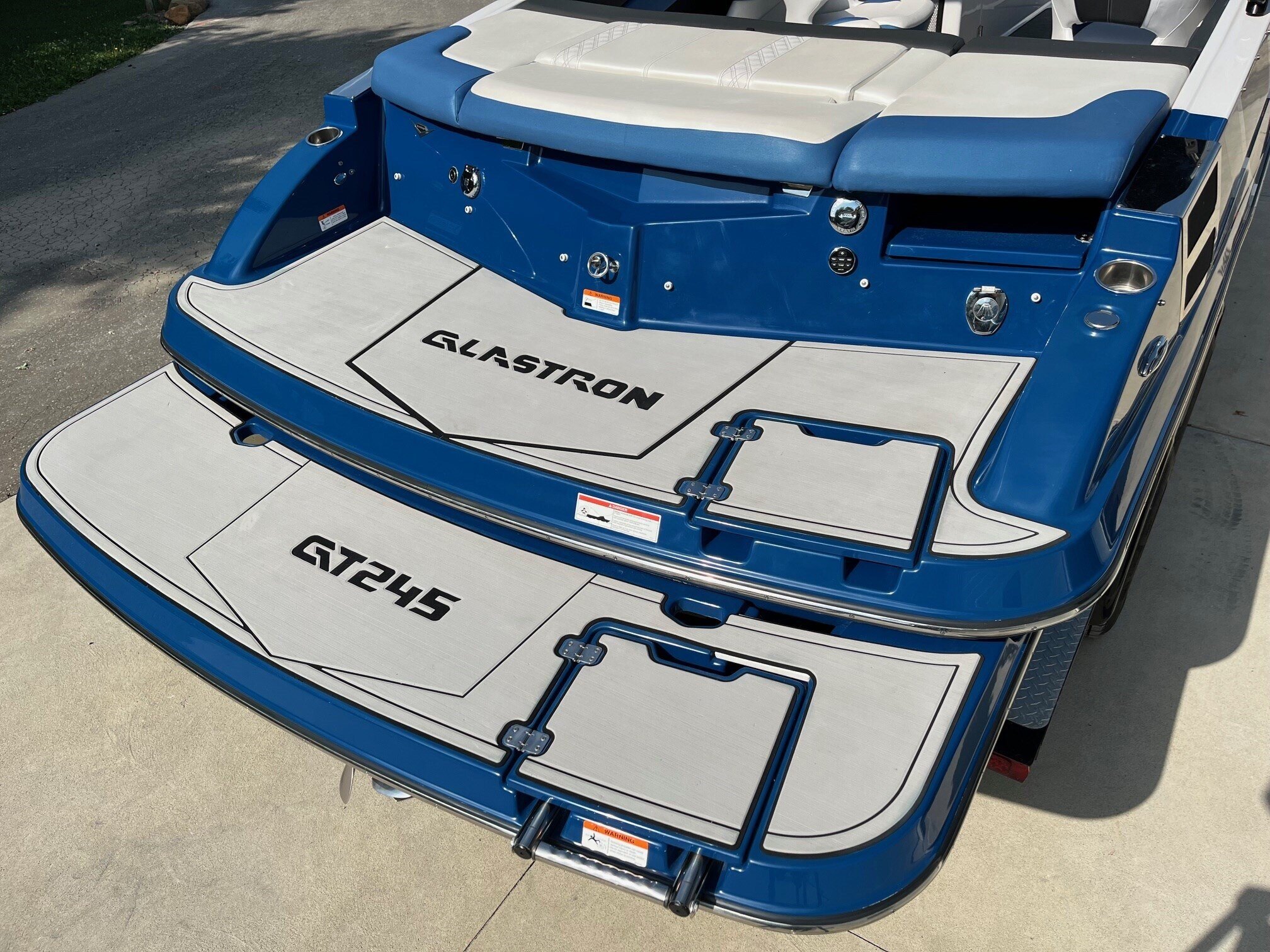 9489 663223 23328443 Glastron 245 Gts